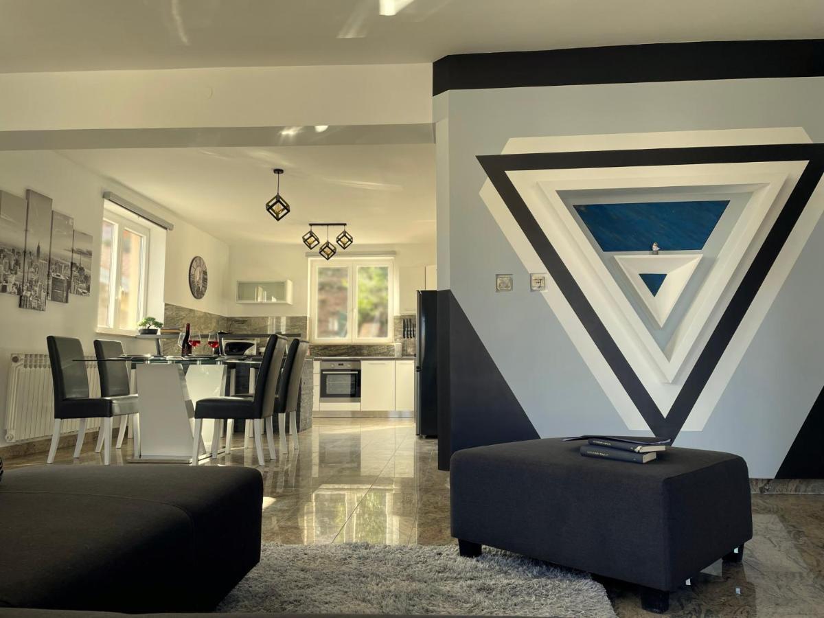 Harbor Apartments Опатия Экстерьер фото